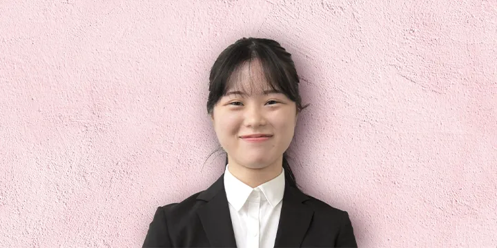 年間で約1ヶ月分の工数削減を実現！待ち時間表示やイベントPRに活用し、顧客利便性を向上